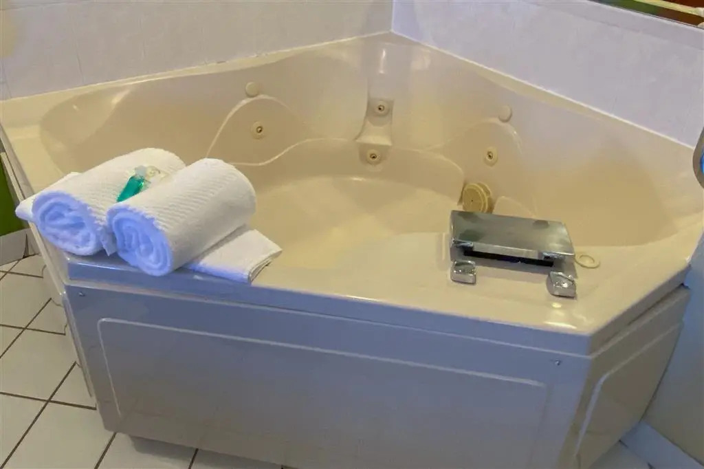 Quality Inn Bolingbrook I-55