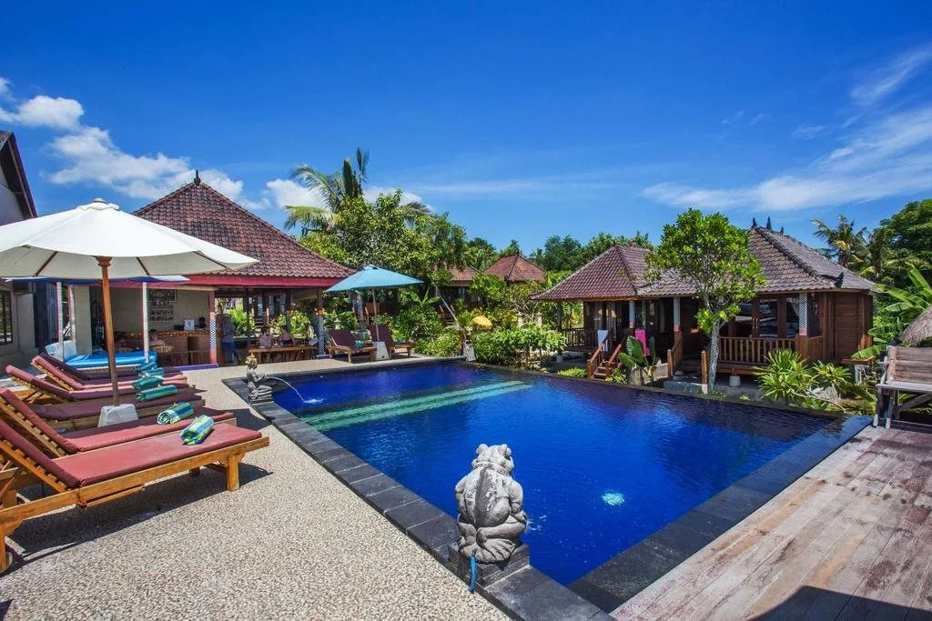 Villa Cahaya - Ocean, sunset and volcano views, an island hideout