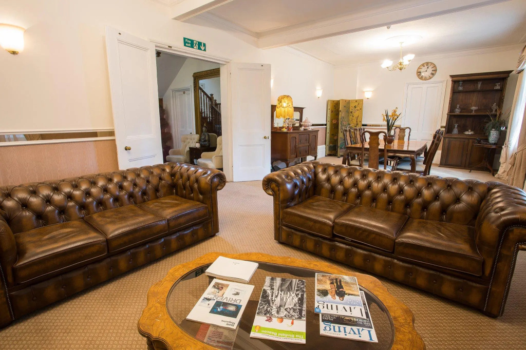 Fines Bayliwick Hotel