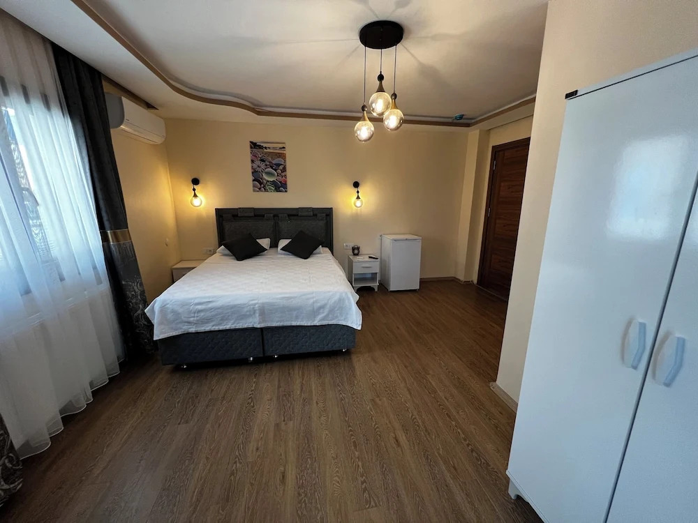 Ada Konak Otel