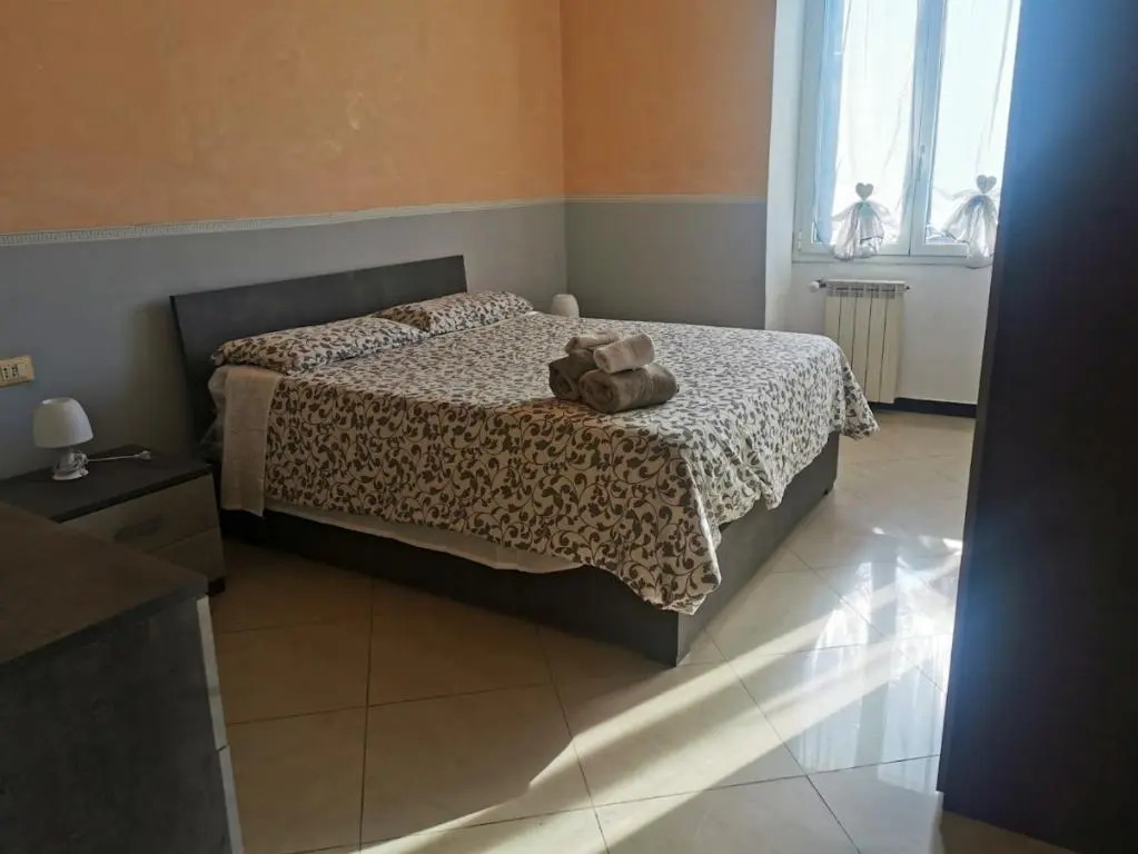 2 bedrooms appartement with sea view and wifi at Genova 4 km away from the beach