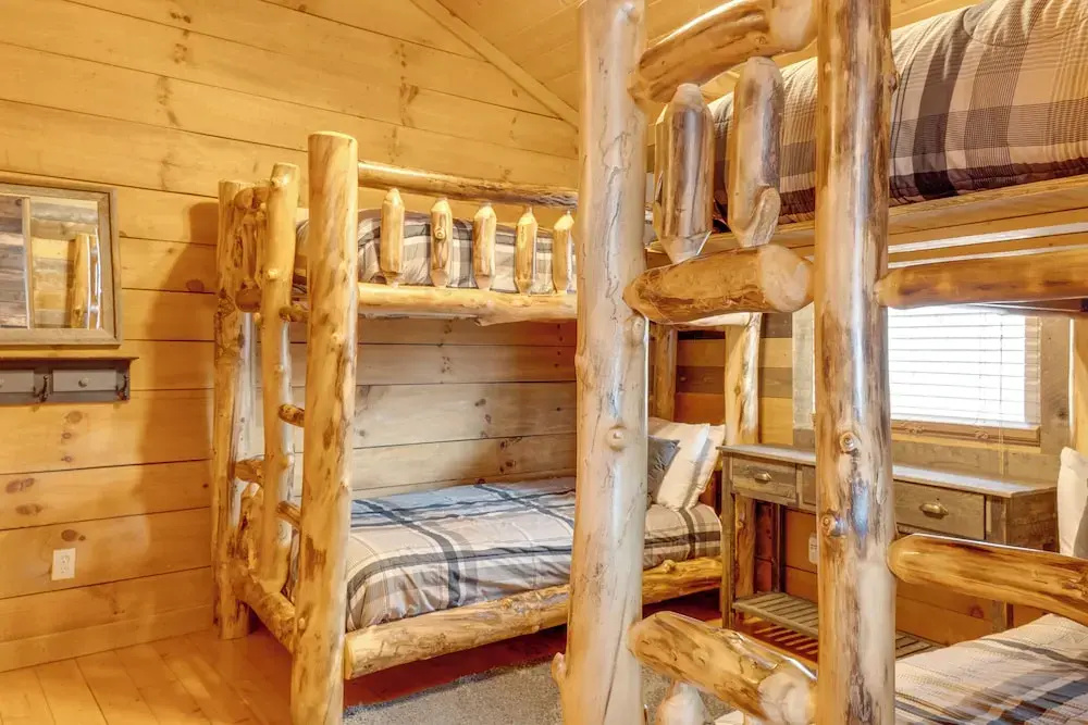 Spacious Gatlinburg Cabin w/ Hot Tub & Game Room!