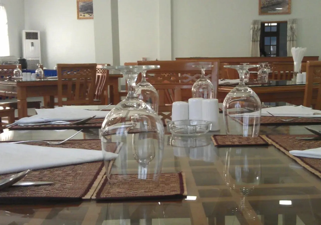 Nandar Thiri Hotel