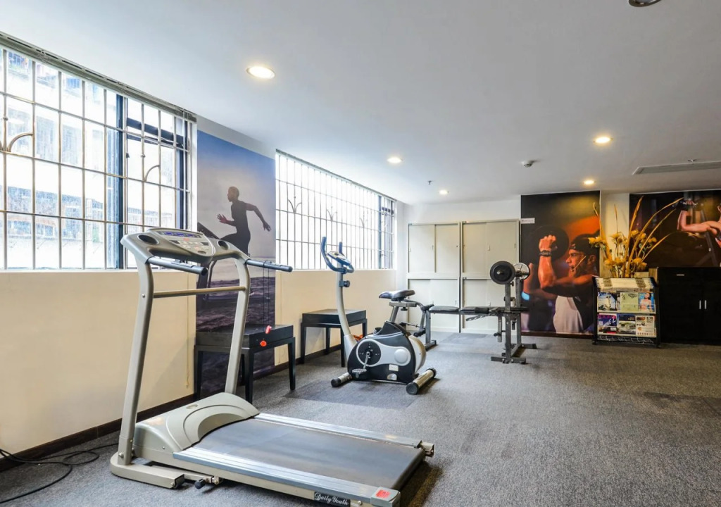 Henry Business Hotel