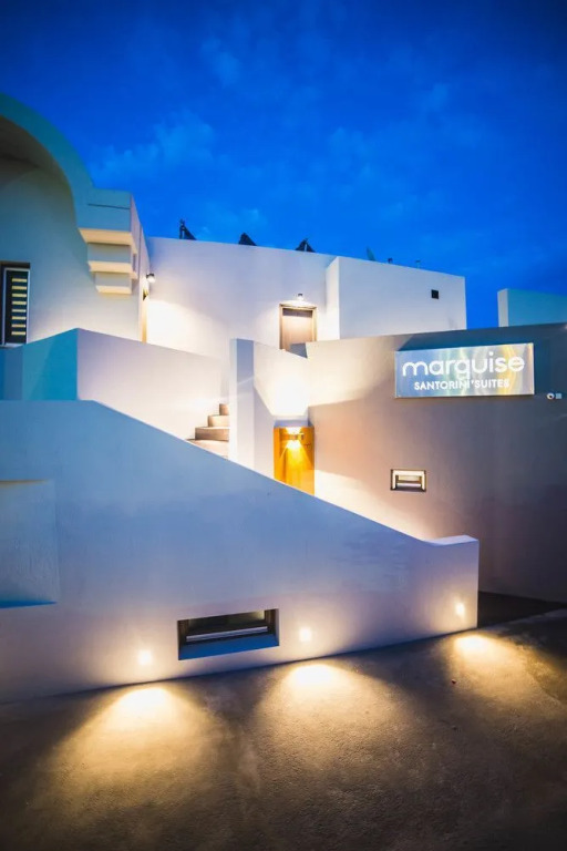 Marquise Suites