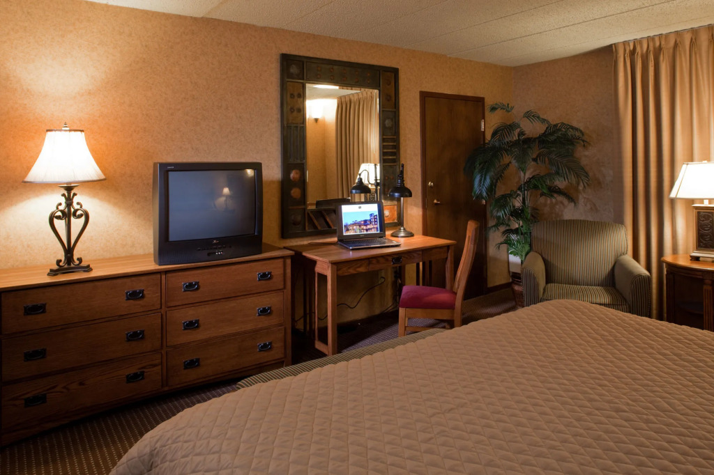 Grand Gateway Hotel