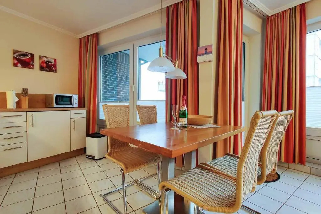 Ferienwohnung-16-mit-Meerblick-Residenz-Meeresbrandung-Duhnen