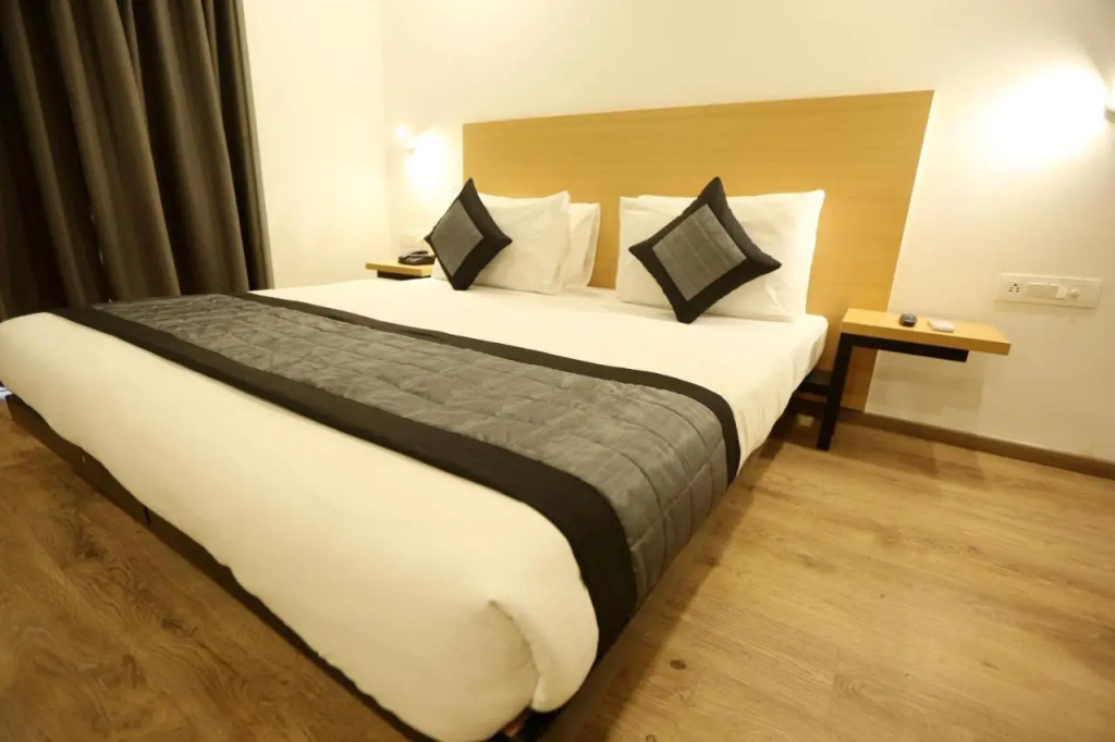 The Roseman Hotel & Suites