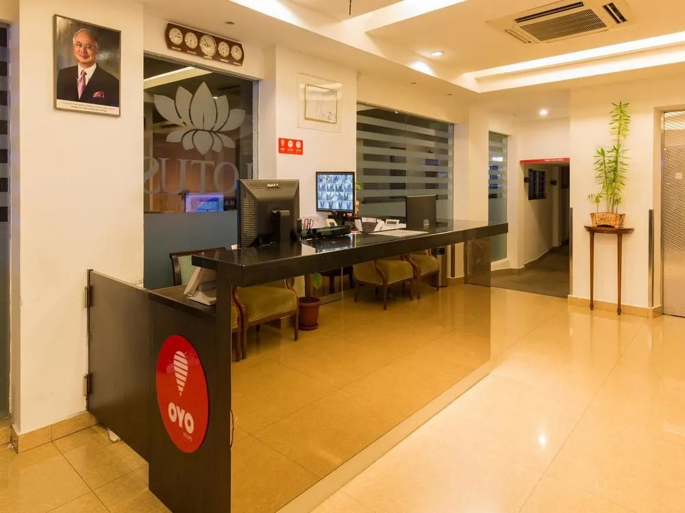 OYO 175 Lotus Hotel