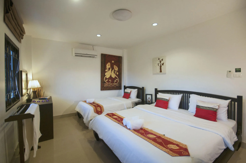 Baan Santhiya Villa 2