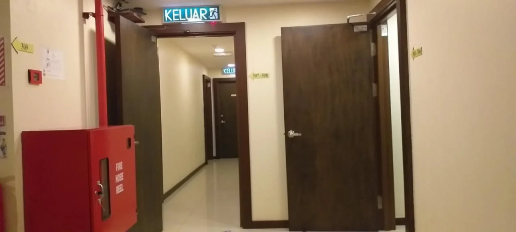 Transit Hotel