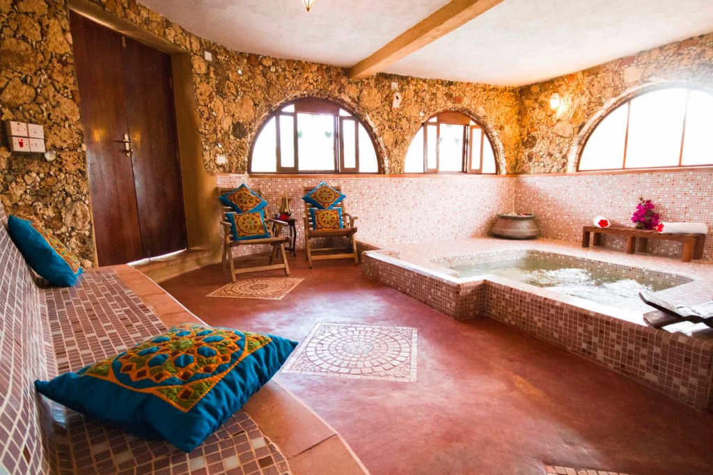 Samaki Lodge