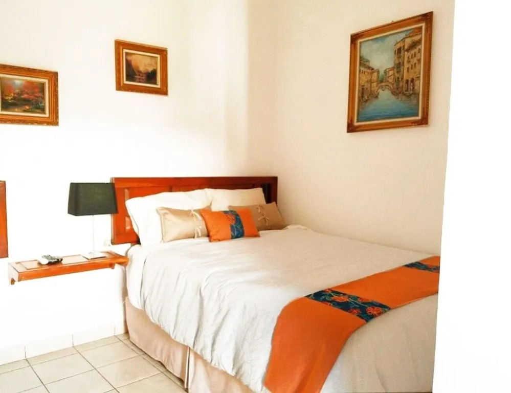 Hostal Las Puertas