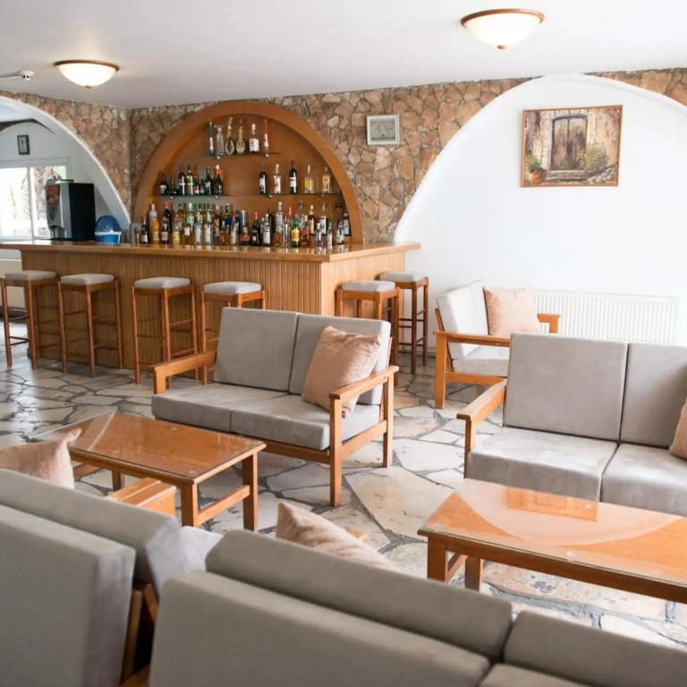 Le Village Hotel