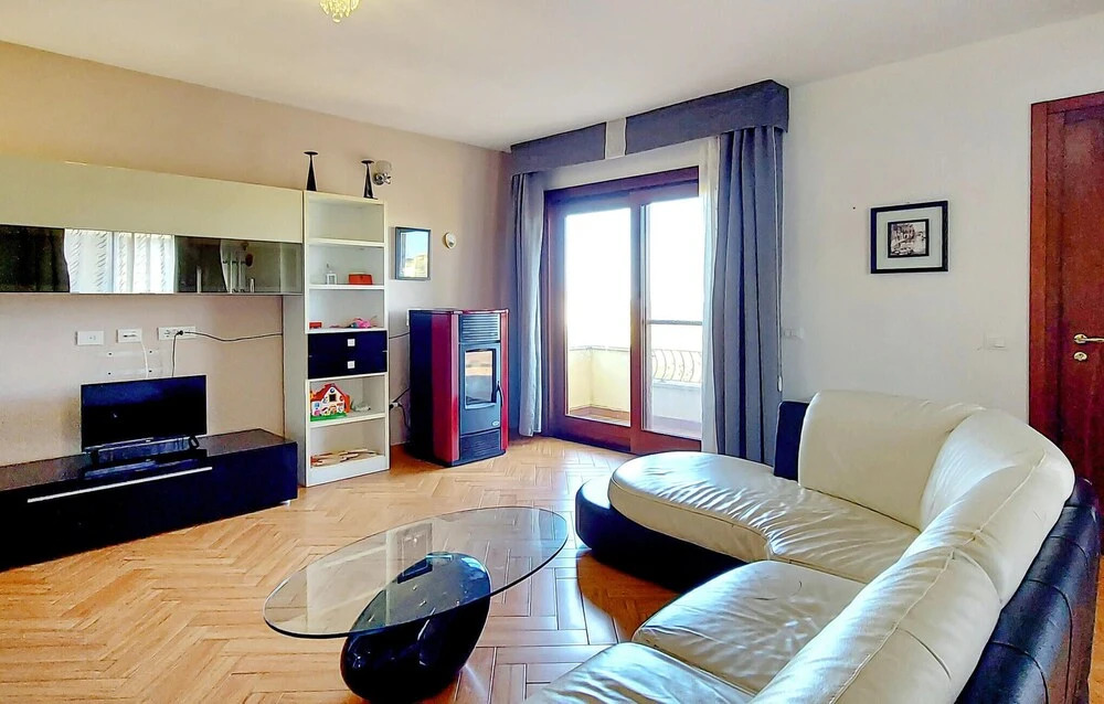 Stunning Apartment in Castelsardo With 4 Bedrooms