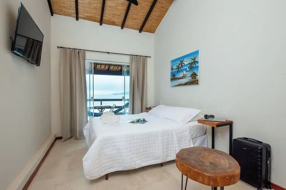 Casa da Praia e Suítes 643