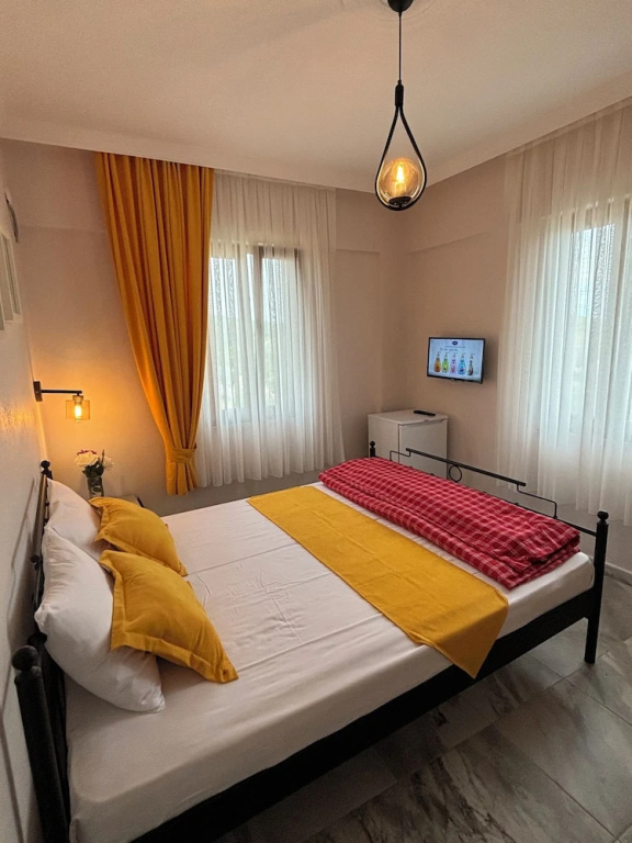 Zeus kır evi
