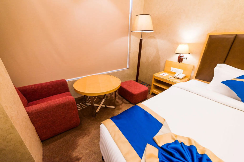 Hotel D'corbiz