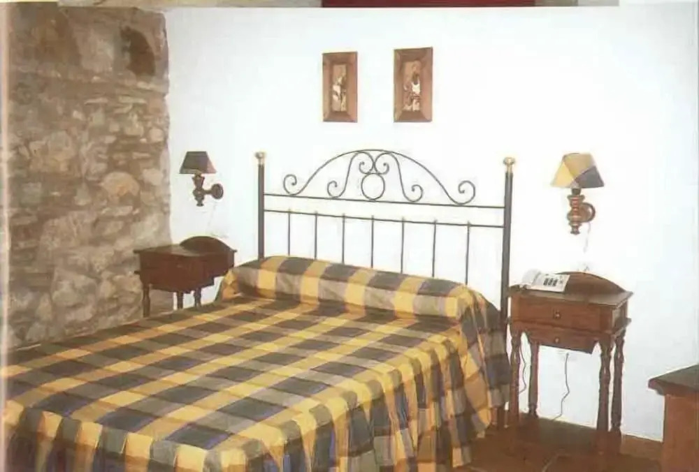 Tugasa Hotel y Apartamentos rurales La Posada