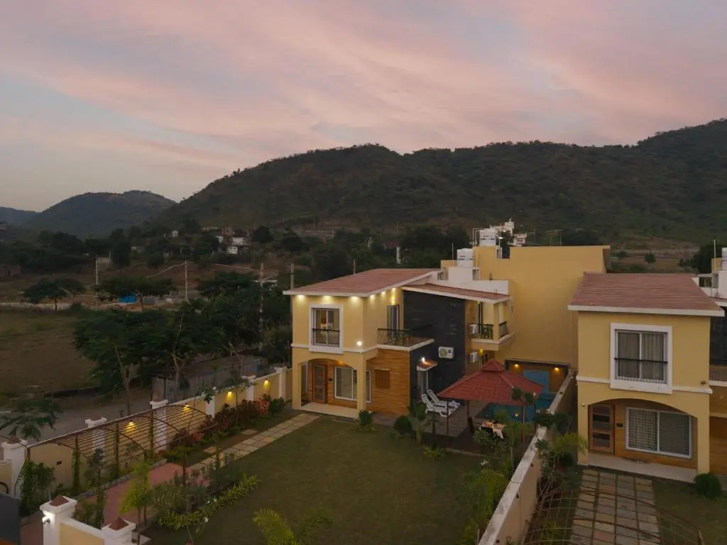 SaffronStays Emalyn
