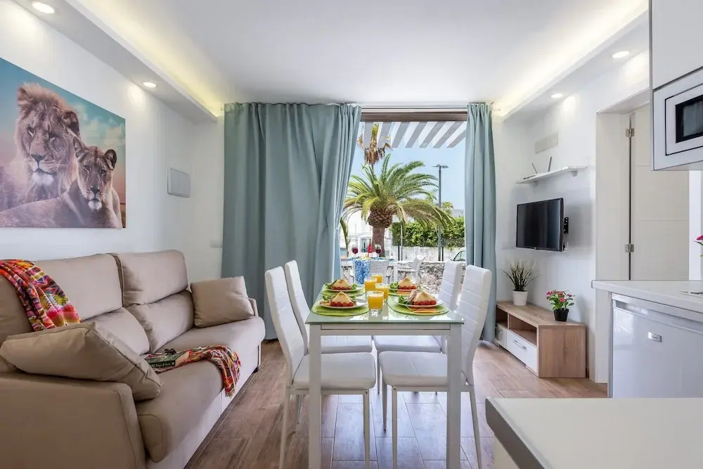 263Precious Bungalow with terrace