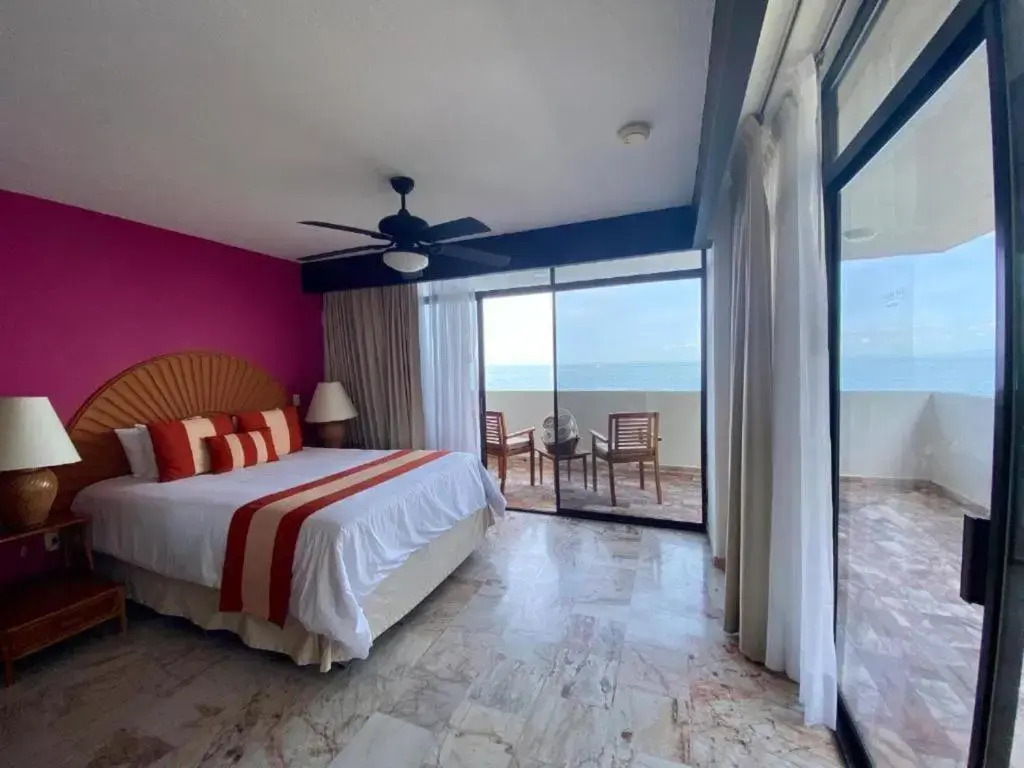 Costa Sur Resort by VRHost