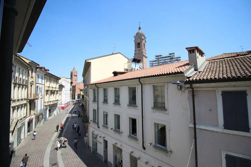 Piazza Trento 11