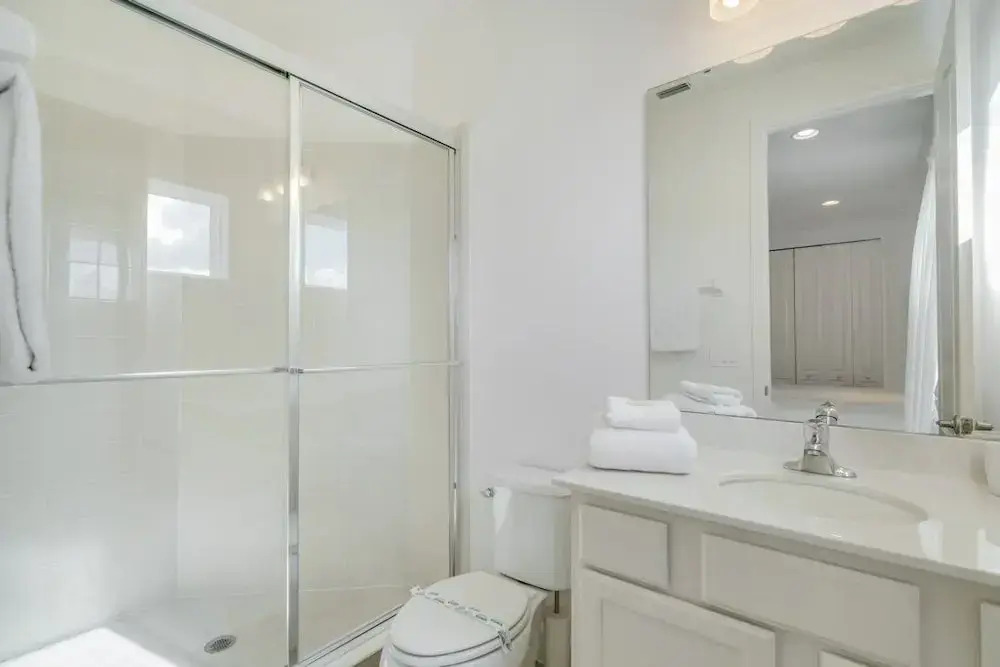 Beautiful Home Near Disney With Private Pool! 5 Bedroom Villa by RedAwning