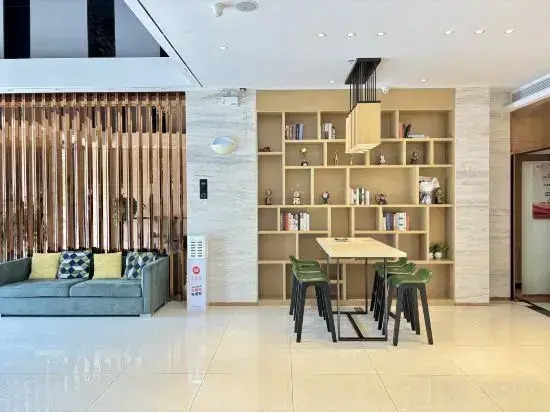 City Comfort Inn Hotel (Jingshan Xinshi Avenue People's Government)