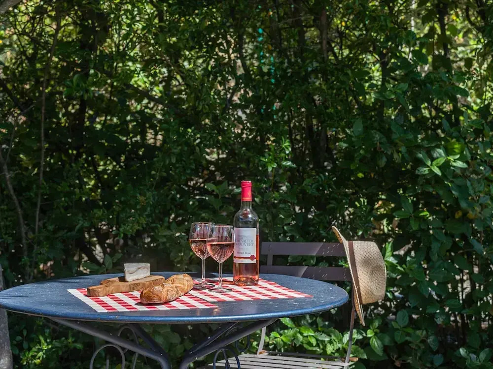 Huge Villa in Montbrun-des-corbières With Swimming Pool