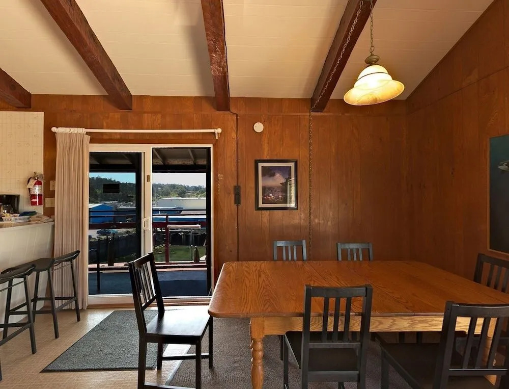 Anchor Lodge