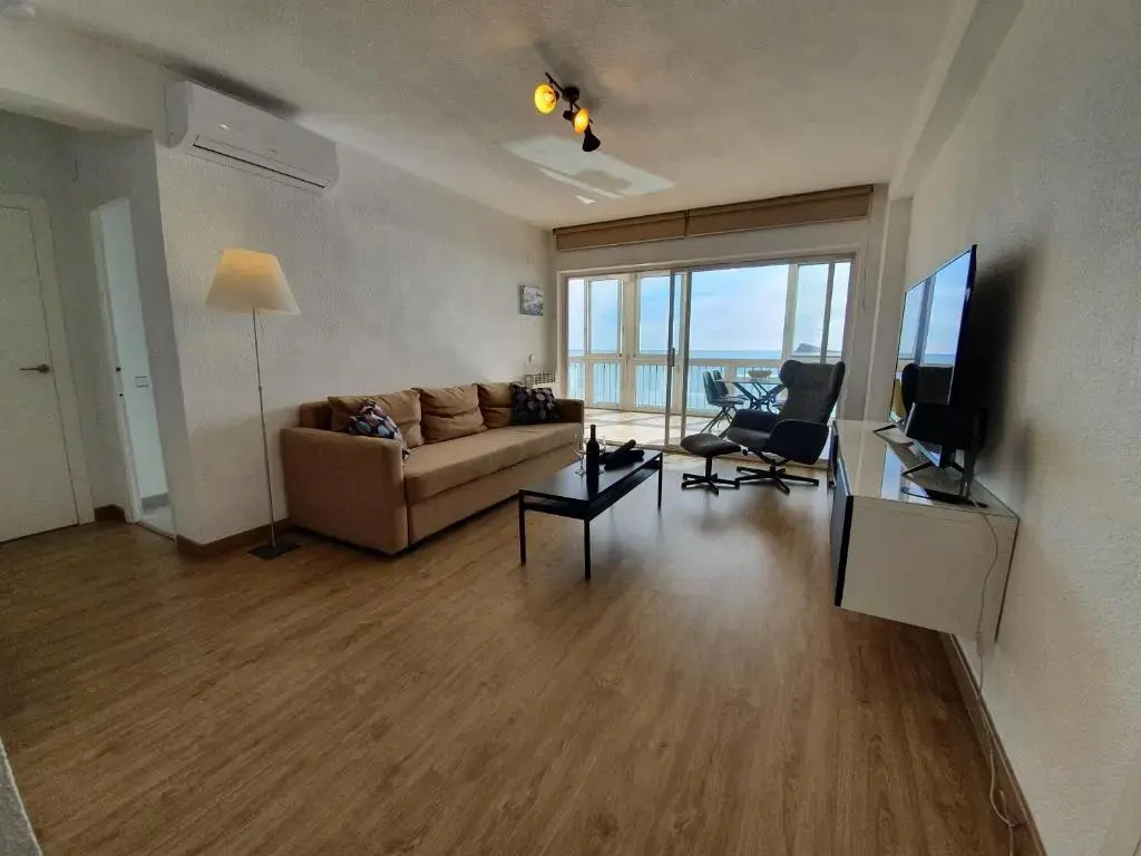 Esmeralda, Benidorm Beachfront Poniente, 1st line Frontal Seaview, Ocean Terrace