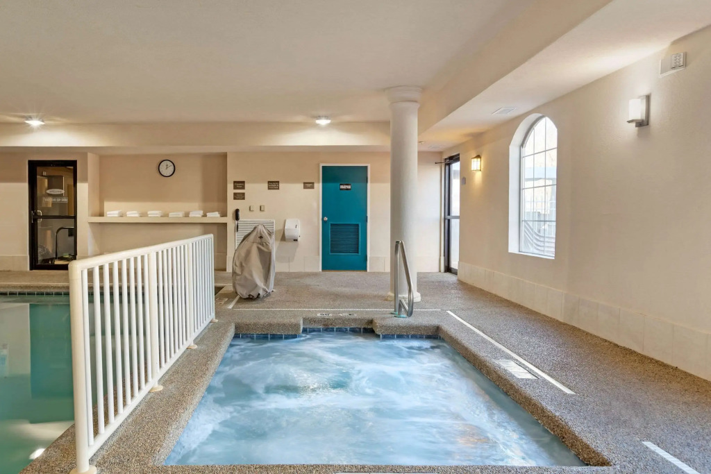 Comfort Suites Stevensville - St Joseph