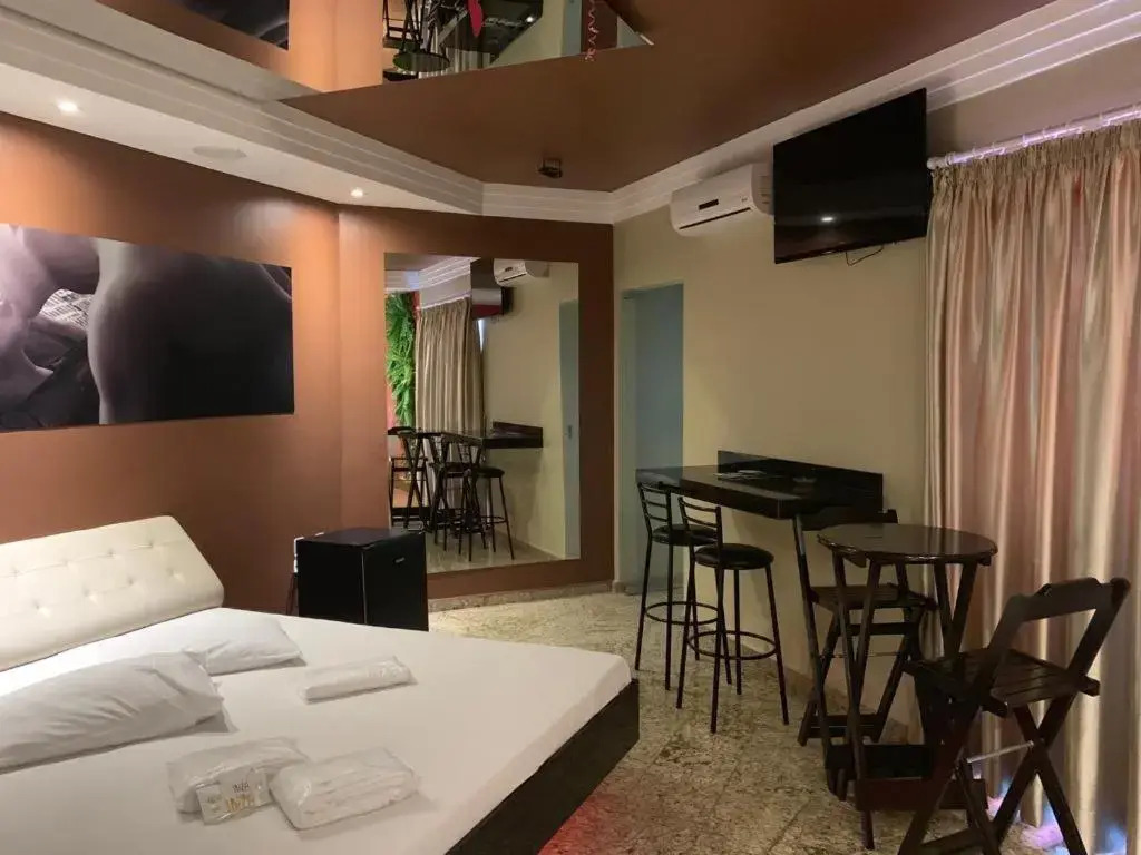 IBIZA GOLDEN MOTEL