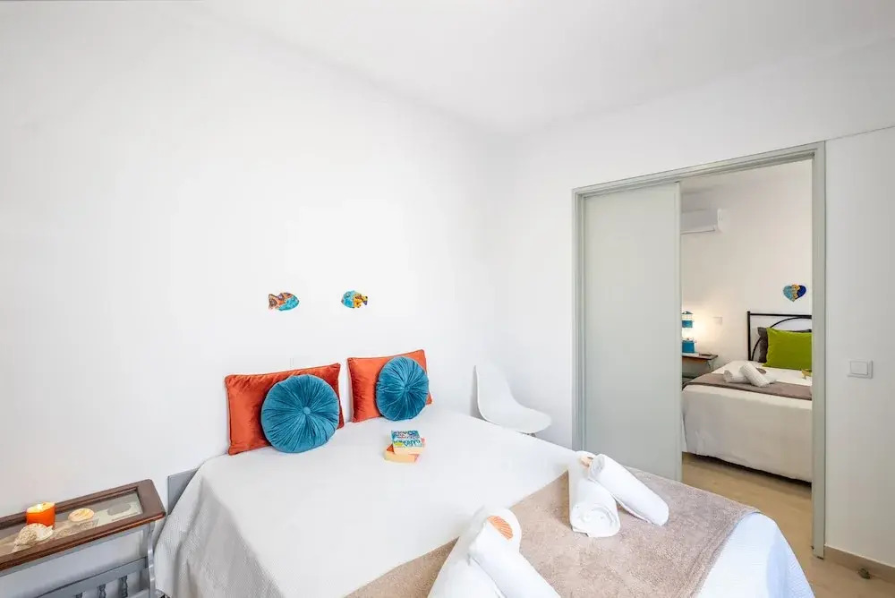 Townhouse Aqua