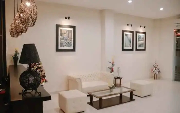 Merlin Hotel