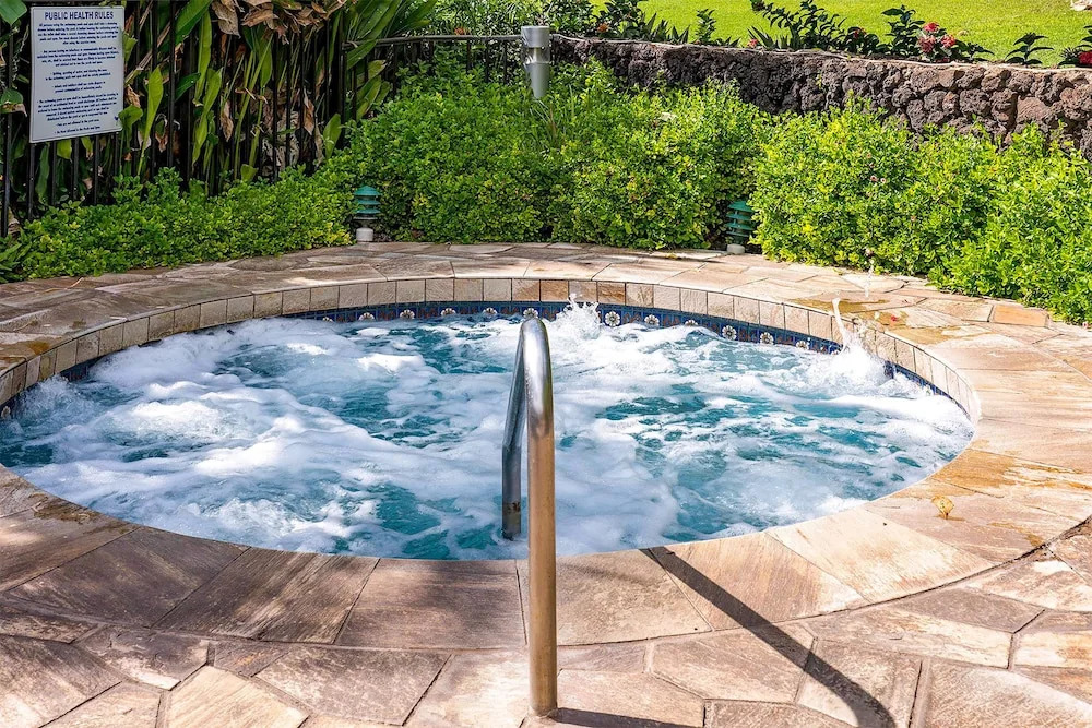 Kamaole Sands 1-307 - Prime Location, Stunning Renovation, Large Lanai, New AC