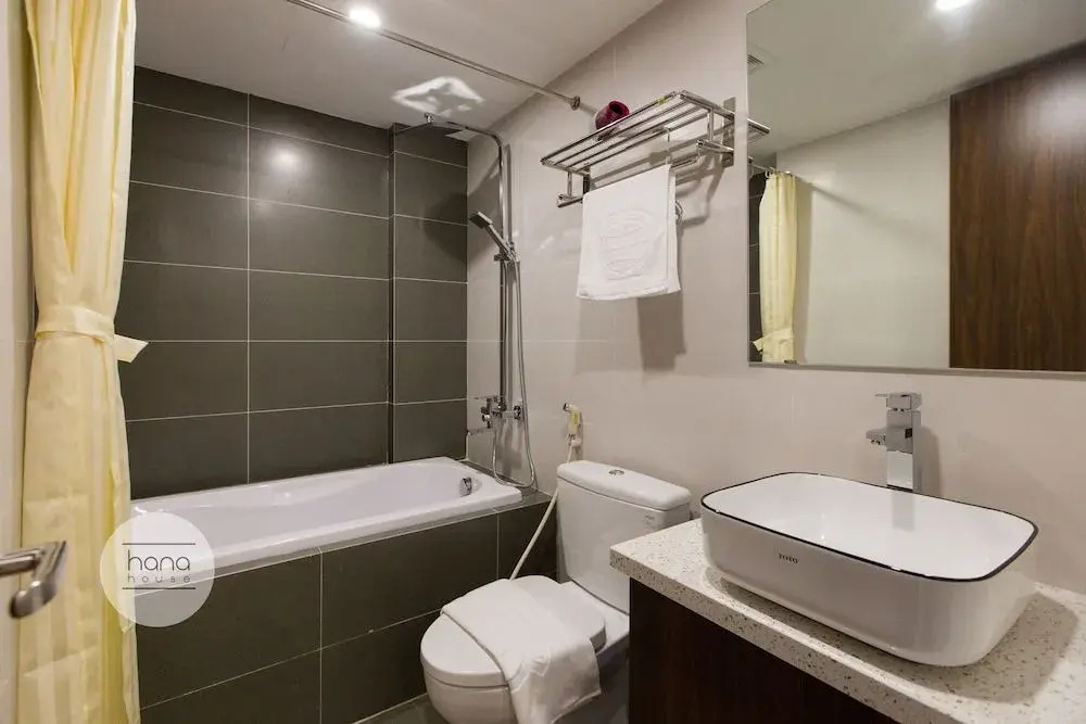 Luxe Paradise Hotel Truc Bach