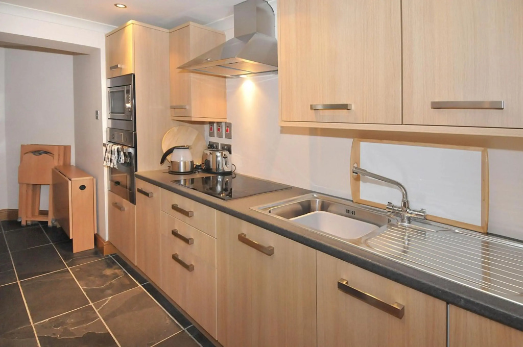 Kingsview Apartment