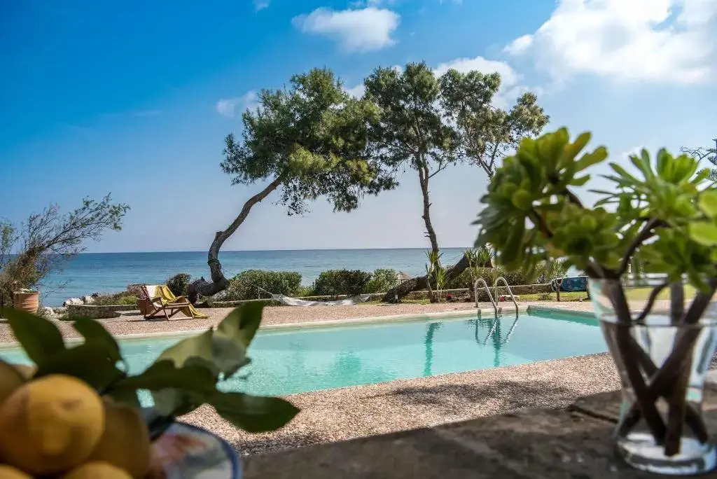 Azzuro Beach House - On the Beach & Private Pool, by ZanteWize