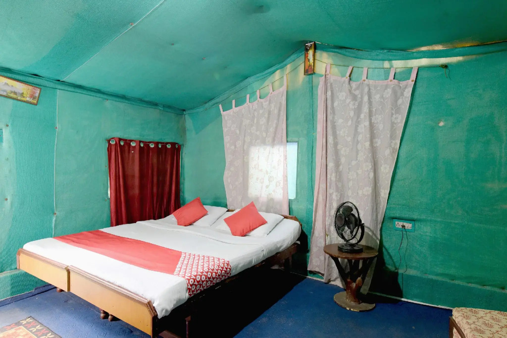 OYO Flagship 44220 Camp Exotica