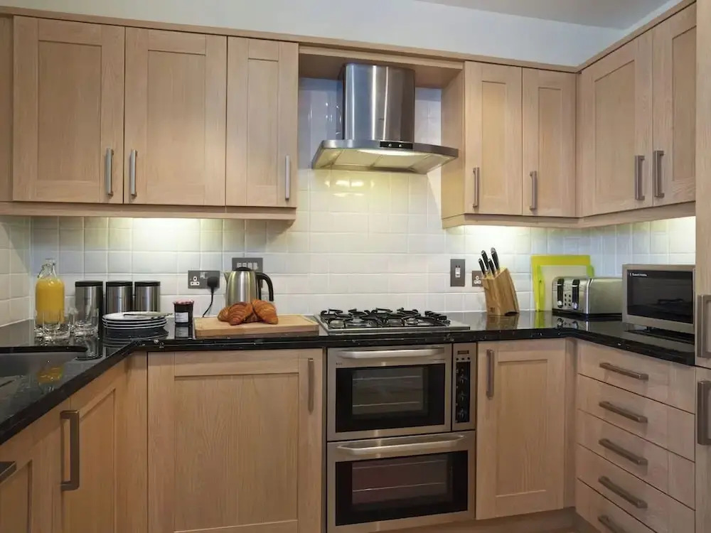6 Combehaven