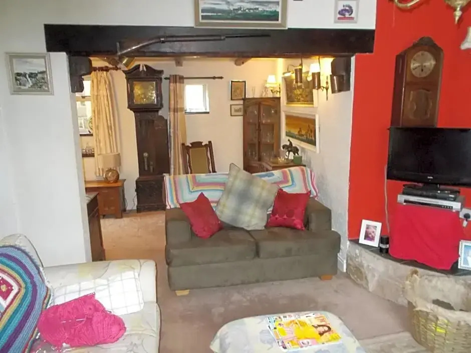 Oakford Cottage B&B