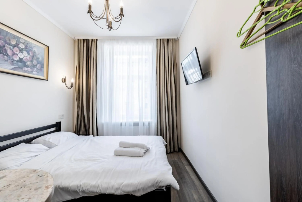 Opera House Apartment 2