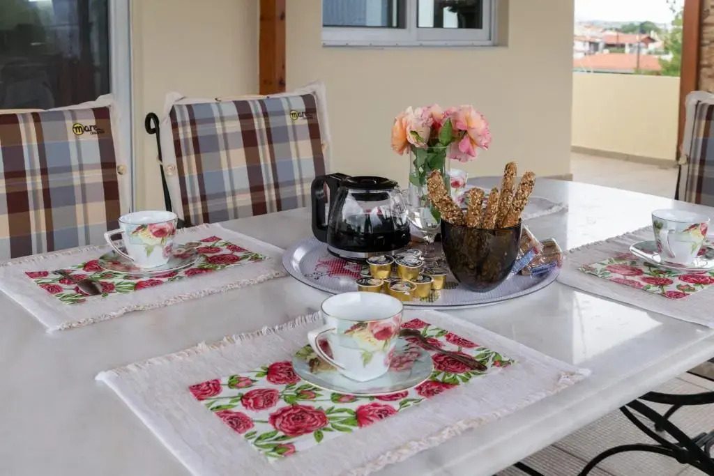 Roses House
