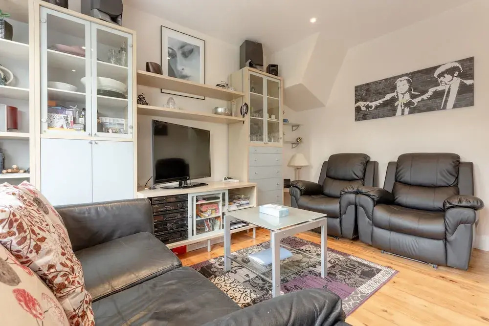 Spacious 2 Bedroom Flat in Acton