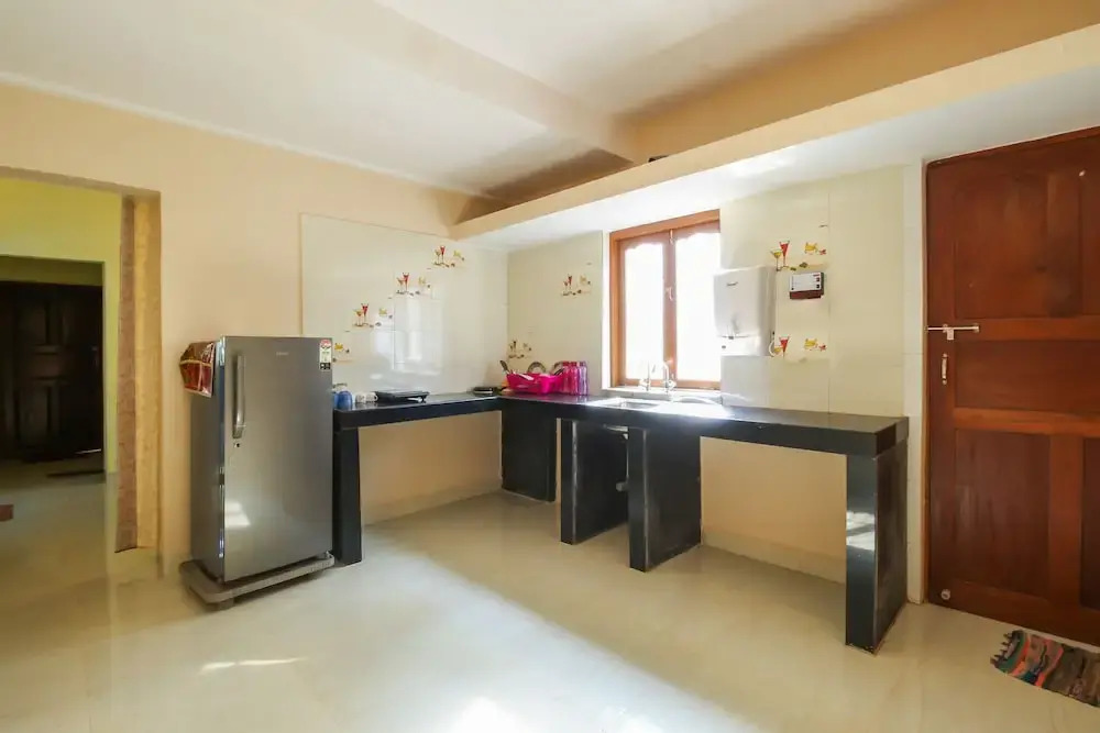 OYO 15529 Home Decent 2BHK Candolim
