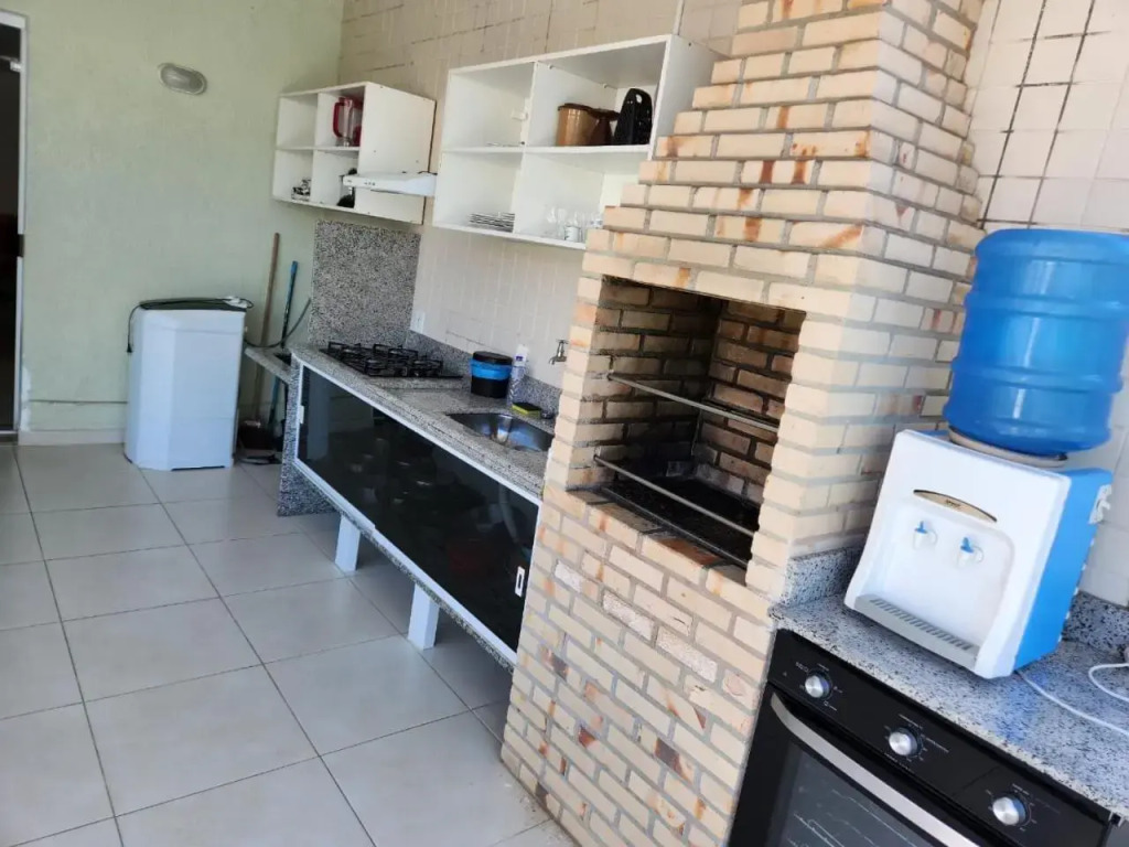 Cobertura com churrasqueira a 180 metros da Prainha- Arraial do Cabo