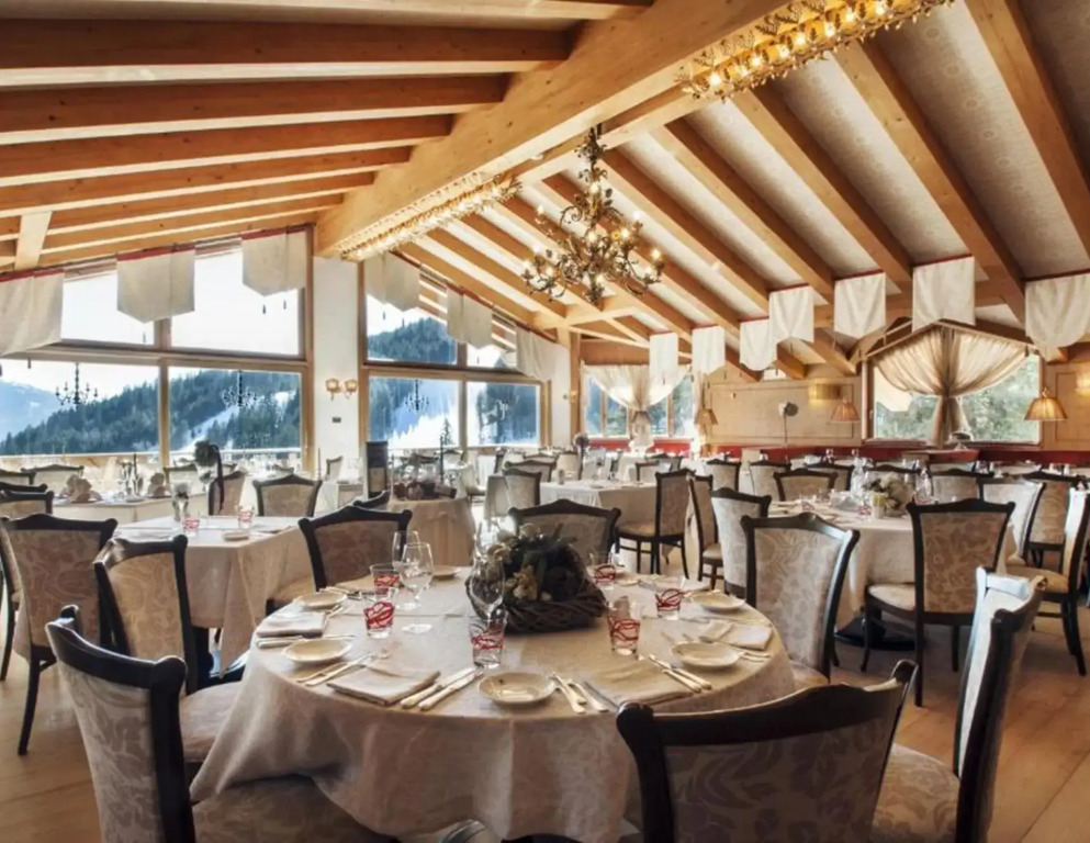 Cristal Palace Hotel