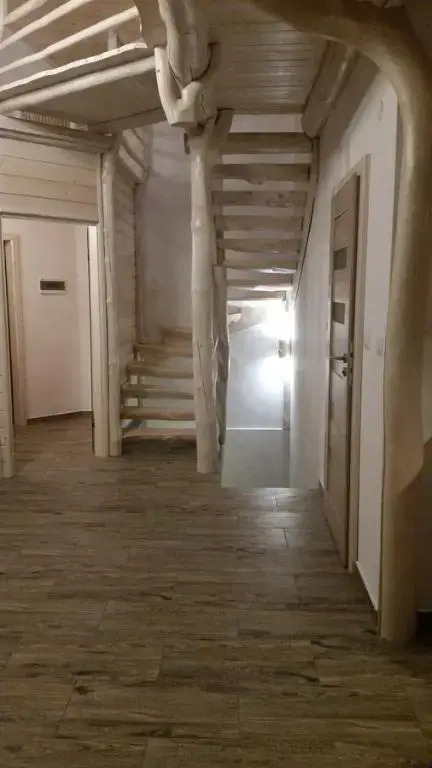 Carlina House